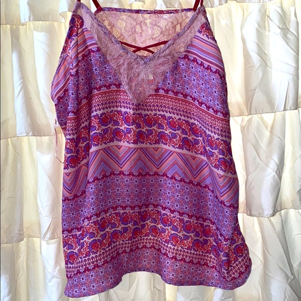 Silk floral tank top 🌸 🌙